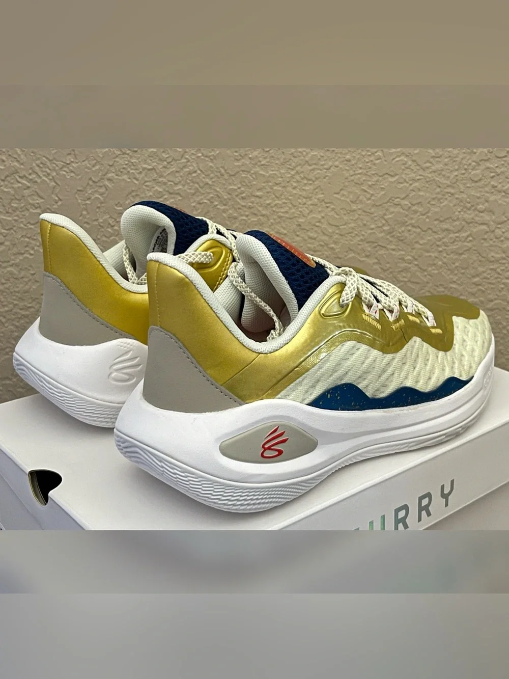 Under Armour Curry 11 Champion Mindset Shoes Big Boy Youth Size-7Y